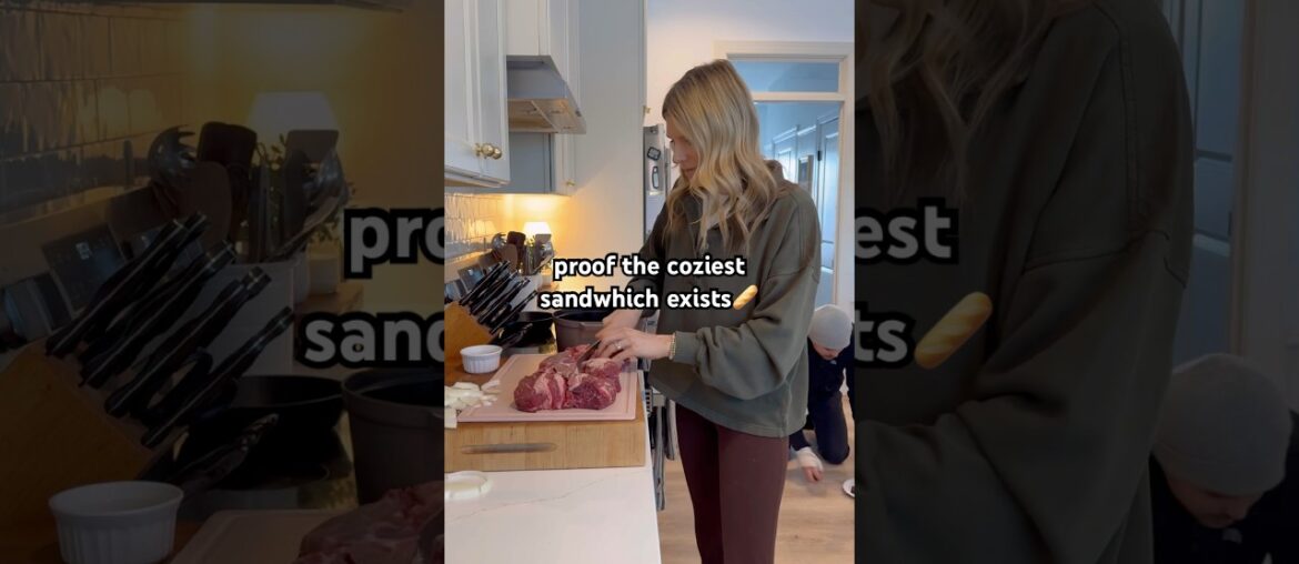 These French dip sandwiches were UNREAL😍 So cozy & loaded with flavor! I could eat them on repeat💯