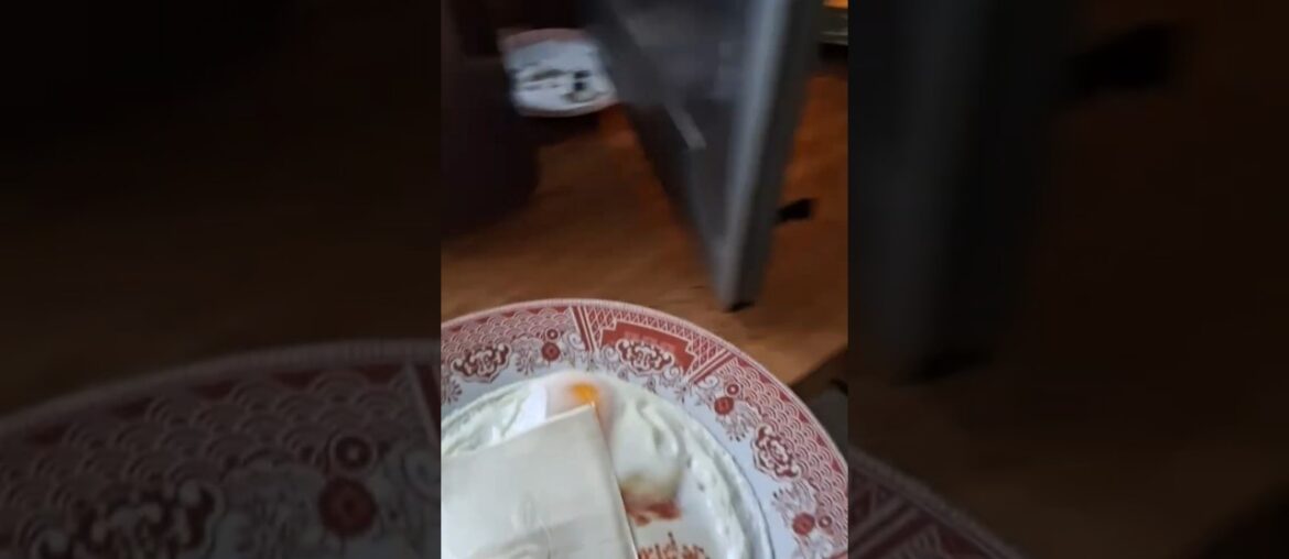 Nuking Eggs #eggs simplified #gourmet #microwave eggs #cooking #nukingeggs