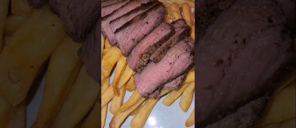 Steak and Fries 🥩🍟 #food #foodie #cooking #cookingchannel #youtubeshorts #coop #viral #steak