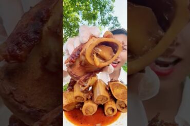 Is This "Gourmet Butter" OR Just Pure Fat? Spicy Beef Bone Marrow | Munch Lab