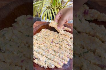 Turned Leftover rice into crispy fries… and the result shocked me! 🤯🍟😳#foodshorts #atozfoodseries