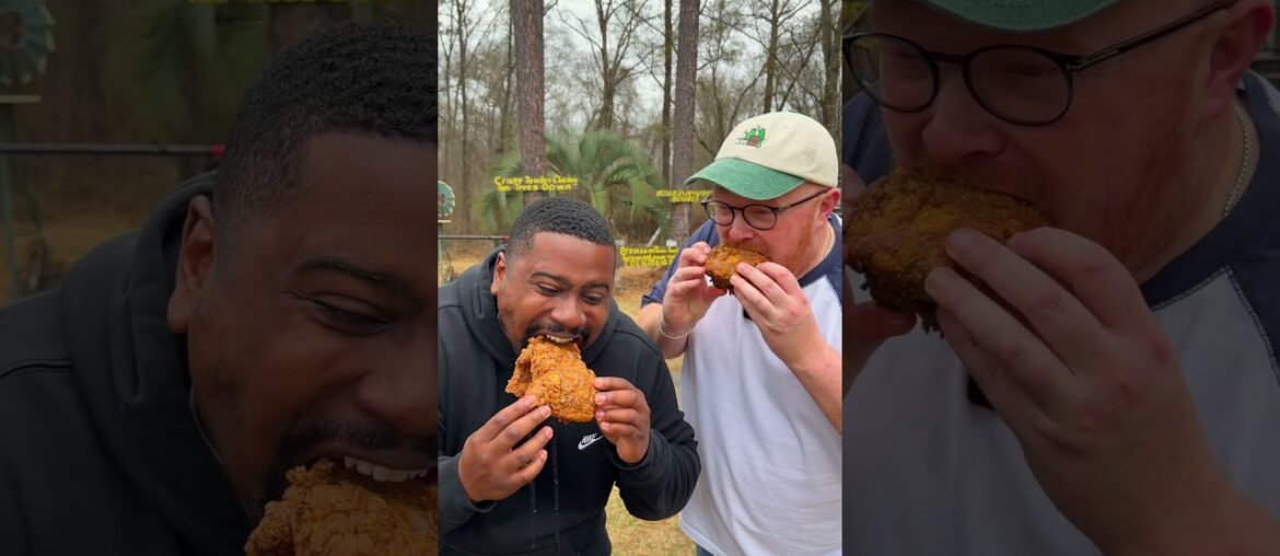 Trying the world best fried chicken #southcarolina #friedchicken #foodie #usa