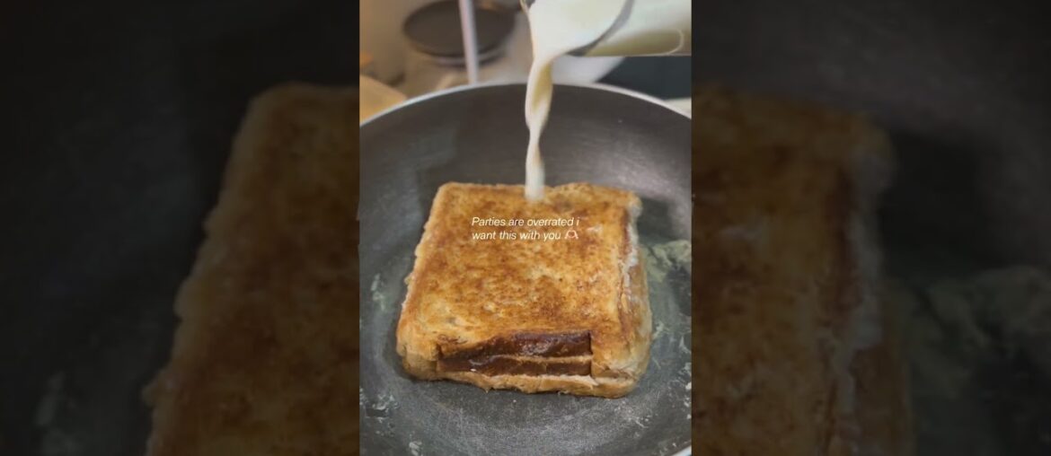 Banana french toast 🫶🏻 #food #cooking #recipe #relationship #love #fyp #shorts #explore #reels