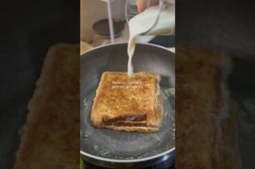 Banana french toast 🫶🏻 #food #cooking #recipe #relationship #love #fyp #shorts #explore #reels