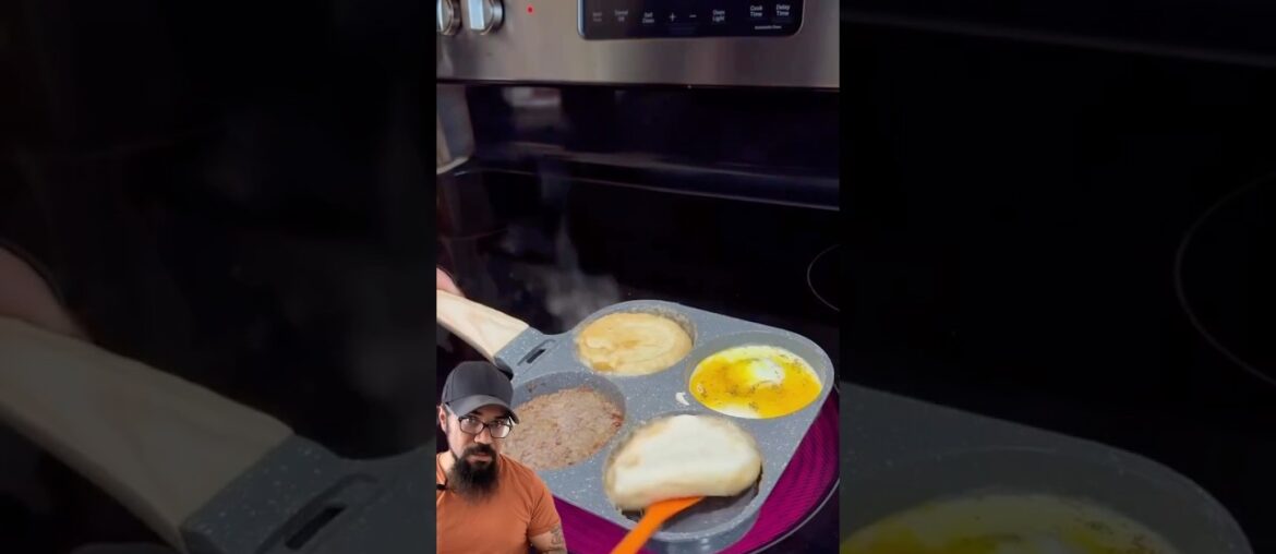 (Credit: newazfinds on IG) #breakfast #mcdonalds #breakfastsandwich #foodie #mcgriddle