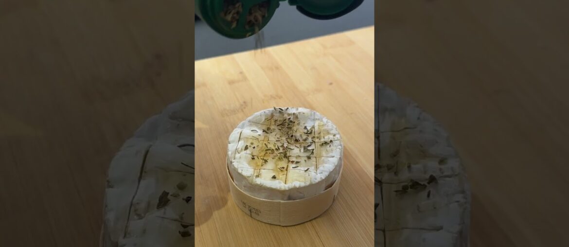 Fast & Delicious 🇫🇷 | Baked Camembert 🧀 Fast & Delicious 🇫🇷 | Baked Camembert 🧀