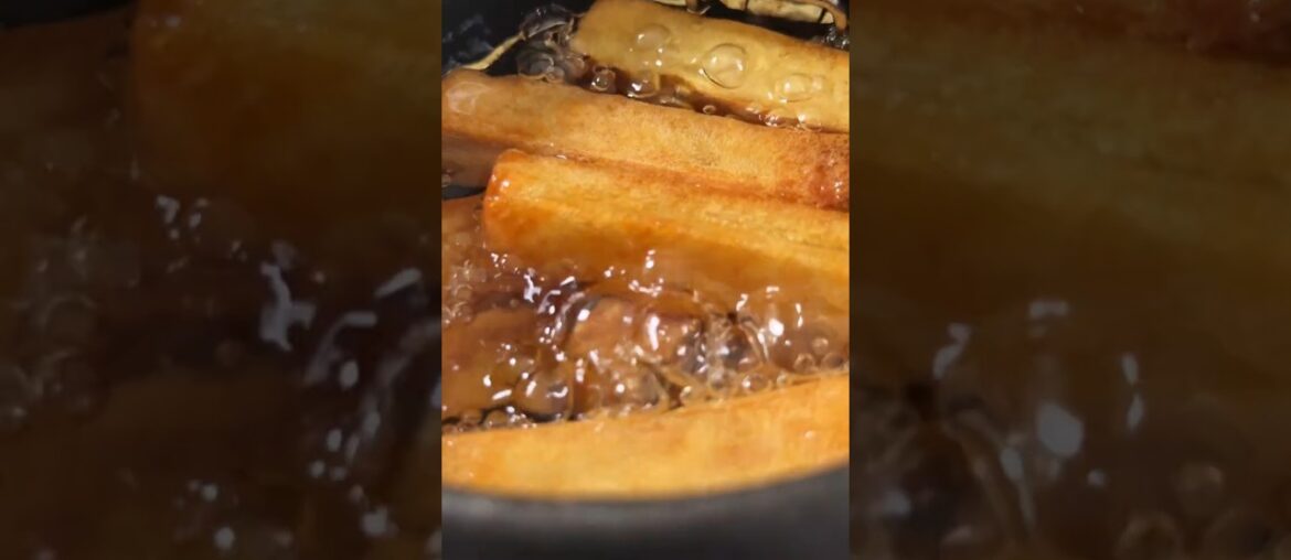 French Chefs Measured These Fries With a Ruler French Chefs Measured These Fries With a Ruler