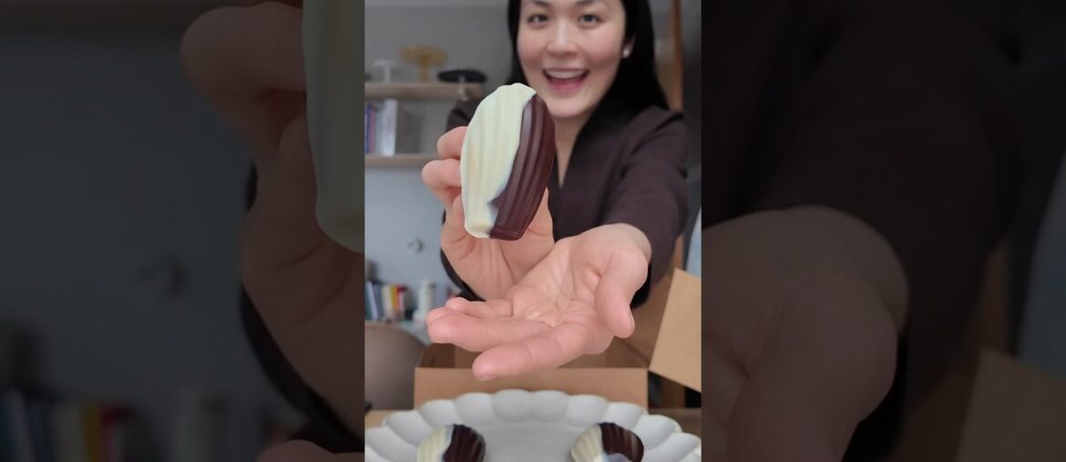 black&white madeleines #cookie #baking #frenchpastry black&white madeleines #cookie #baking #frenchpastry