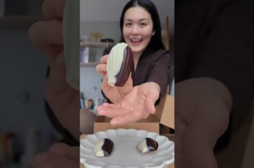 black&white madeleines #cookie #baking #frenchpastry