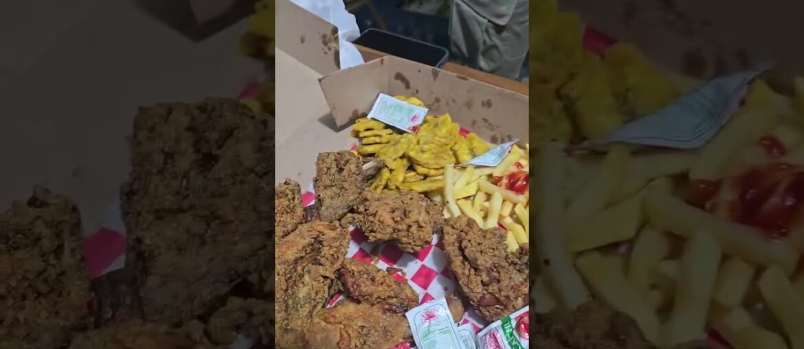 Picapollo con papas fritas y plátanos fritos… eso no es combo, eso es felicidad. Picapollo con papas fritas y plátanos fritos… eso no es combo, eso es felicidad.