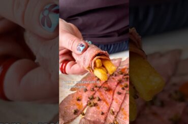 Friday night dinner plans? French fries rolled in Roast beef ✨