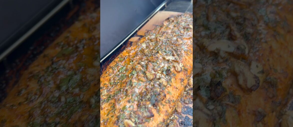 Seattle Style Smoked Salmon 🐟 #food #foodie #shorts