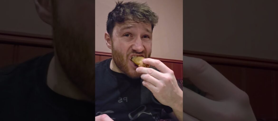 Restaurant fish and chips friday 🐟🍟  #fishandchips #foodie #pieman #friday