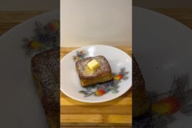 Hi, I’m back! This is Hong Kong style French Toast.