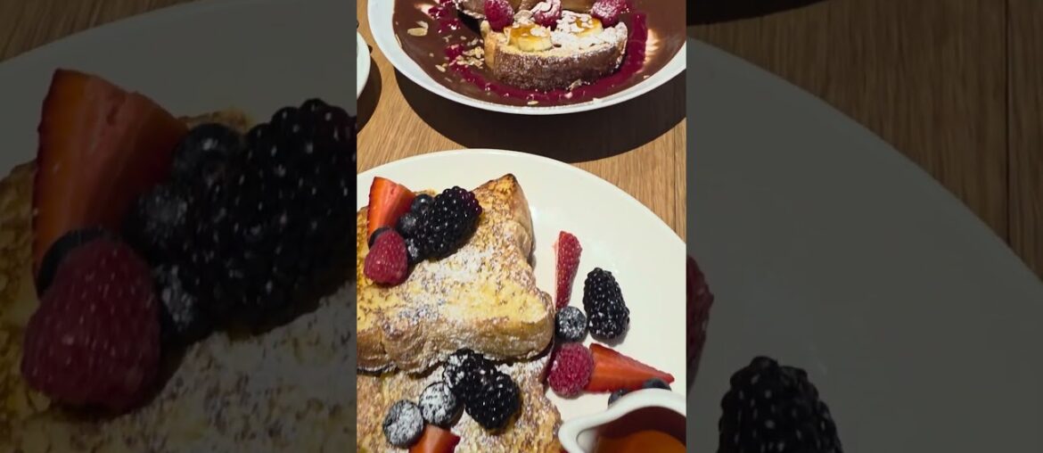 Girly French Toast Hangout #girls #frenchtoast #cafe #coffee #france