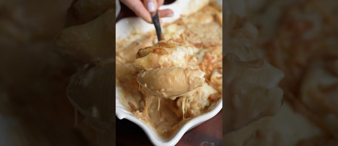 French Onion Stuffed Shells-get the full recipe at simplyashleyelaine.com
