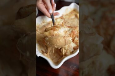 French Onion Stuffed Shells-get the full recipe at simplyashleyelaine.com