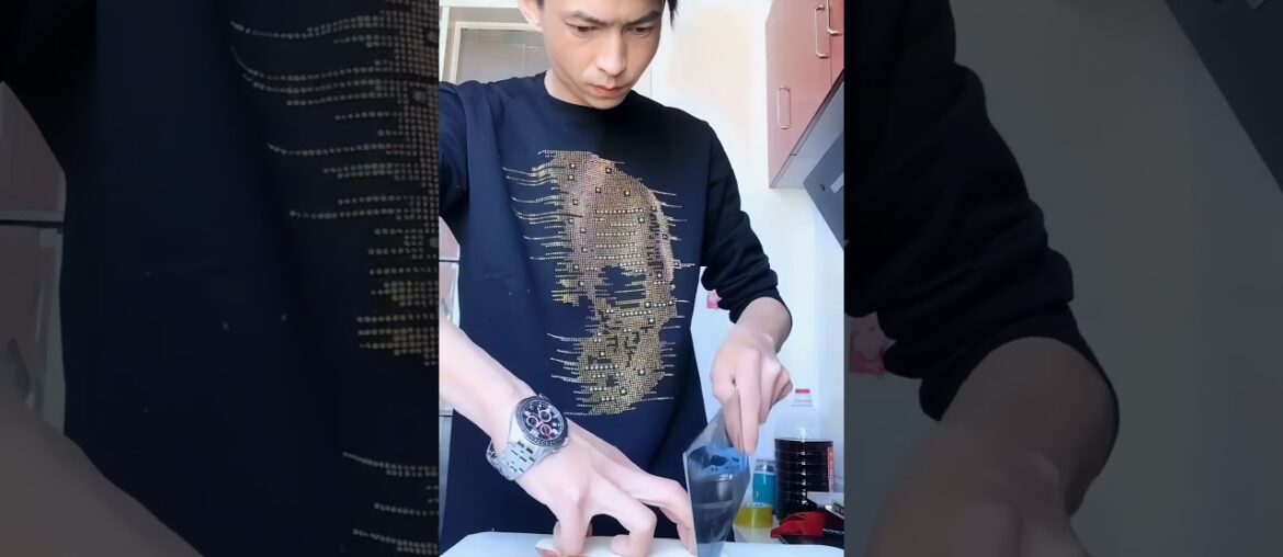 #CulinaryShowcase#KnifeSkills#KitchenSecrets#VegetableCuttingMastery#CulinaryKnifeTechniques#Gourmet