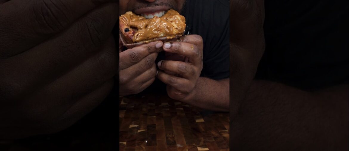 Hershey’s Cheesecake Croissant 😋 #shorts #food #recipe Hershey’s Cheesecake Croissant 😋 #shorts #food #recipe