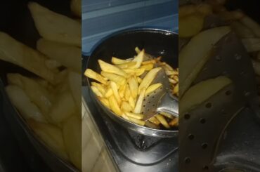 #food #yt #recipe #trendingshorts #recipes # french fries#cooking #yutubeshorts #viral #newyoutuber