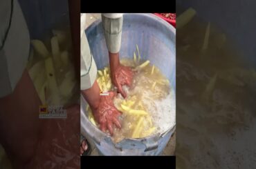 Young Boys Selling French Fries - Roadside Crispy Fries Recipe - Karachi Street Food