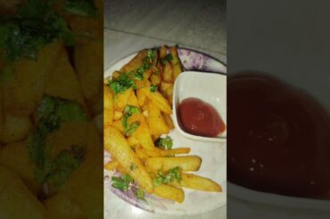 Crispy French Fries 🍟😋  #shorts #potato #snacks #crispy #french #fries #easyrecipe #youtubeshorts