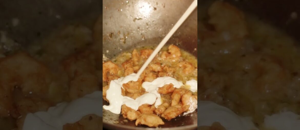 French Cream Garlic Prawns | Creamy Garlic Seafood Recipe | Food Republic Kitchen Marvels