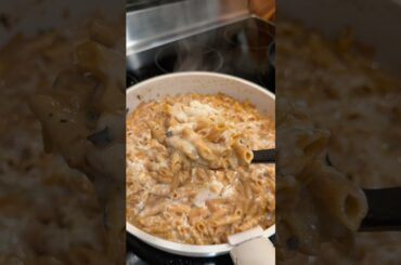 French Onion Pasta 🧅🕊️ #recipe #cooking #easyrecipe #dinner #spring #frenchonion #cozy #meal