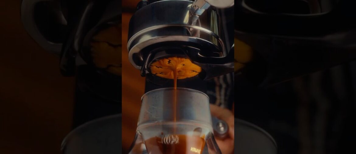 Slow down, sip better. Coffee makes the moment perfect. Video from IG@liam.things_   #coffee #ikape