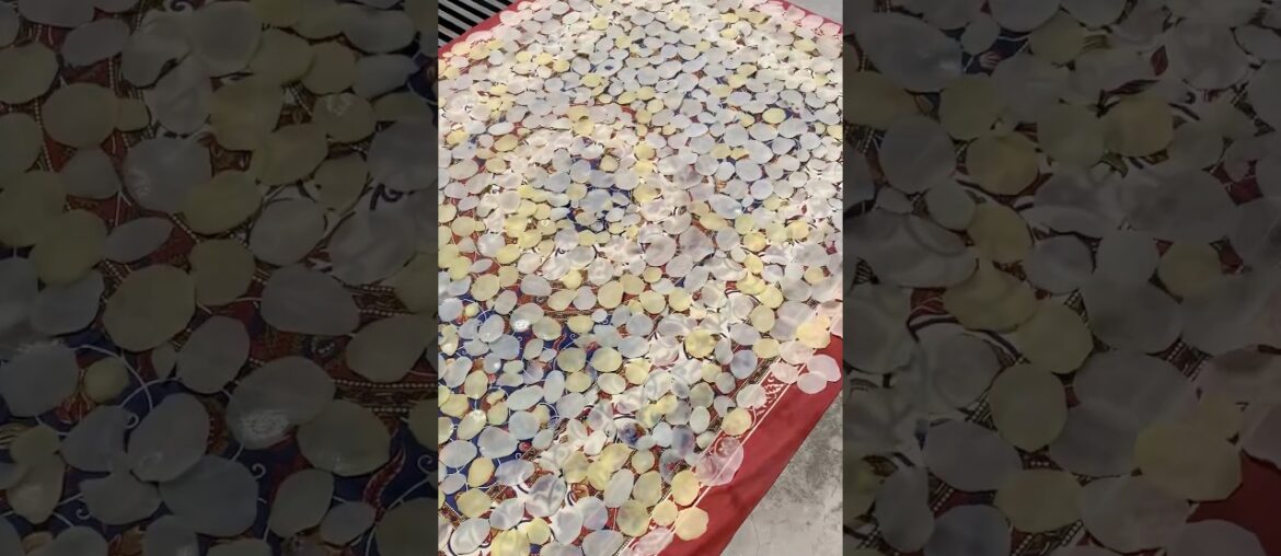 Finally aalu Ki chips bna hi Dali 😃😋 #recipe #food #chips #shorts