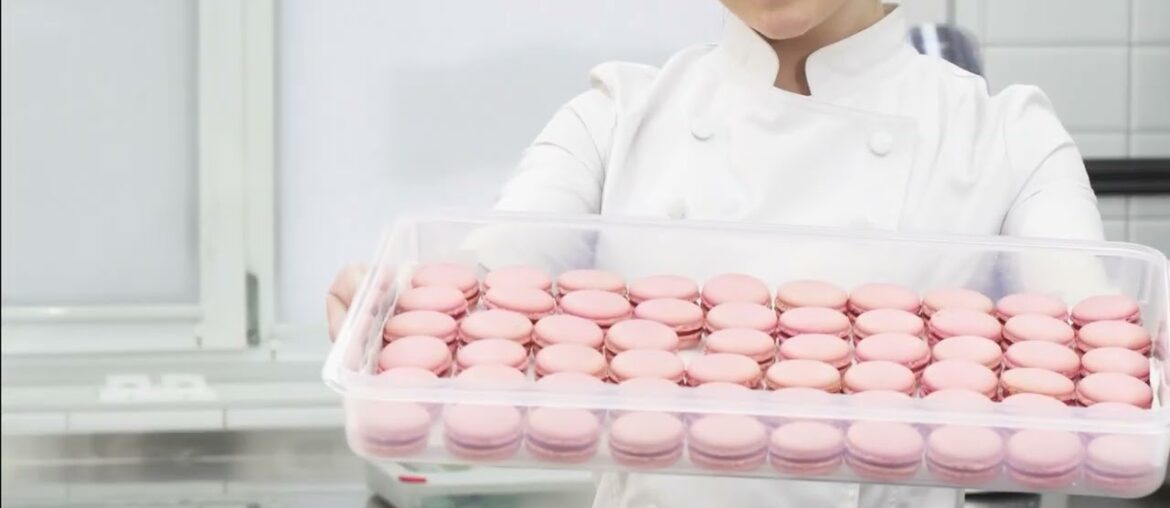 🇫🇷 The Gourmet's Choice"I prefer them to Ladurée and Pierre Hermé."