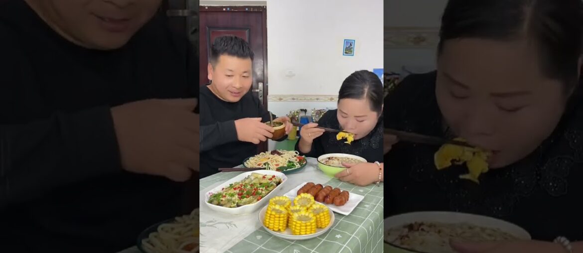 Funny eating and broadcasting