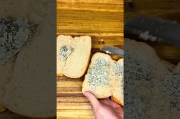 Juicy Garlic Butter French Dip 🔥🥖