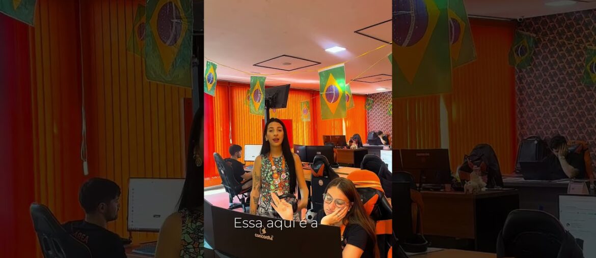 Essa é a Makeer, a gente vende churrasqueira gourmet, se quiser vir ver..