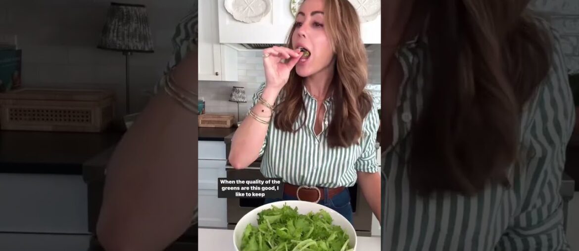 3 Ingredient Salad With the French Vinaigrette That Makes Everything Taste Better 🥬