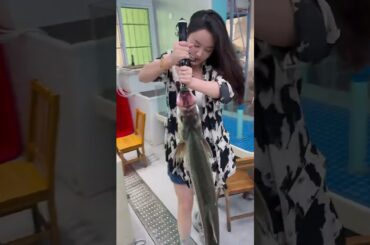 Amazing Native Fish Catch at Thousand Island Lake 🎣 Fresh Gourmet Fish! #Shorts