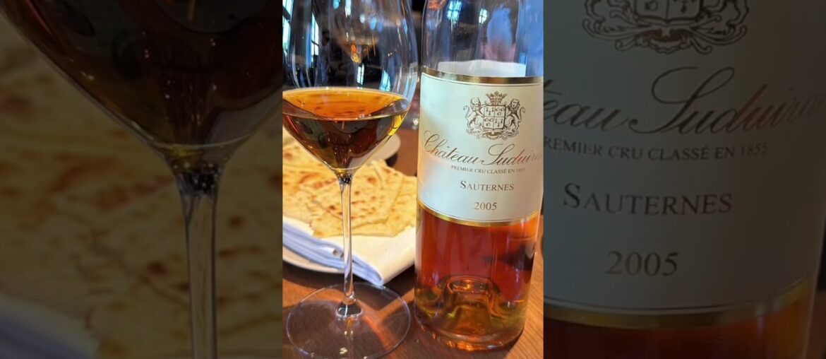 Sauternes is a French sweet wine from Bordeaux. #youtubeshorts #ytshorts #Bordeaux# French
