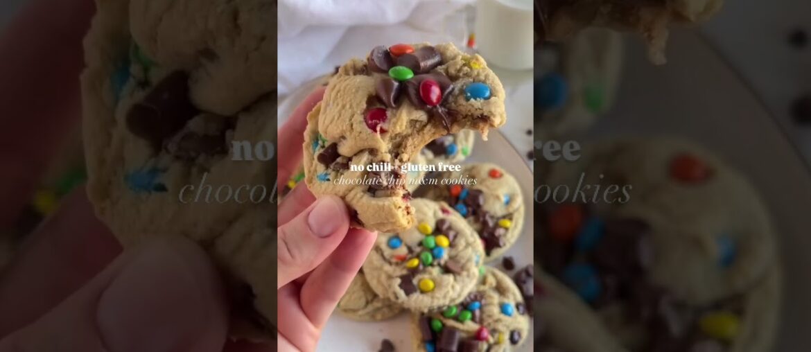 Gluten Free M&M Chocolate Chip Cookies 🤩  #chocolatechips #chocolatechipcookies #cookies