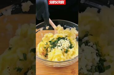 Gourmet Masala MasteryPro Chef ChroniclesFlavor Forge India #ashortaday  #howtomakewhitesaucepasta