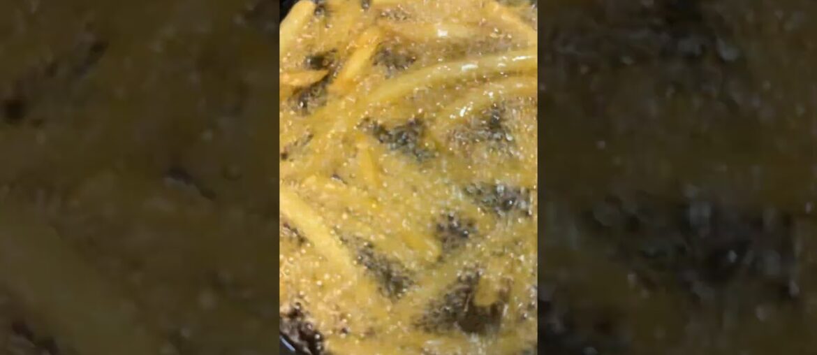 #cookwithme #friedfish #french fries #foodie #fyb #shorts #subscribemychannel !