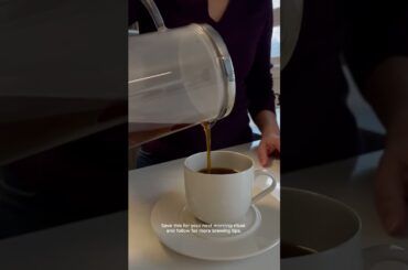 How to Brew French Press Coffee Like a Pro (1-Min Guide)