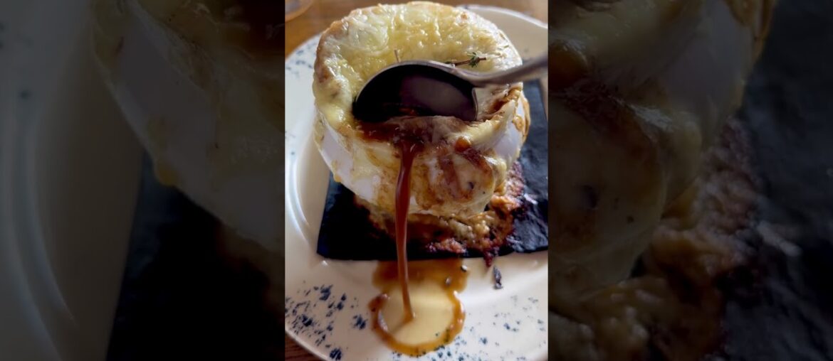 Yum, French Onion Soup Heritage Restaurant in #Woodinville #winedivalifestyle #cheesepull #soup