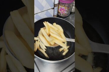5-Minute Crispy French Fries 🍟 Quick & Easy Snack Idea💫#frenchfries #shorts #youtubeshorts #ytshorts
