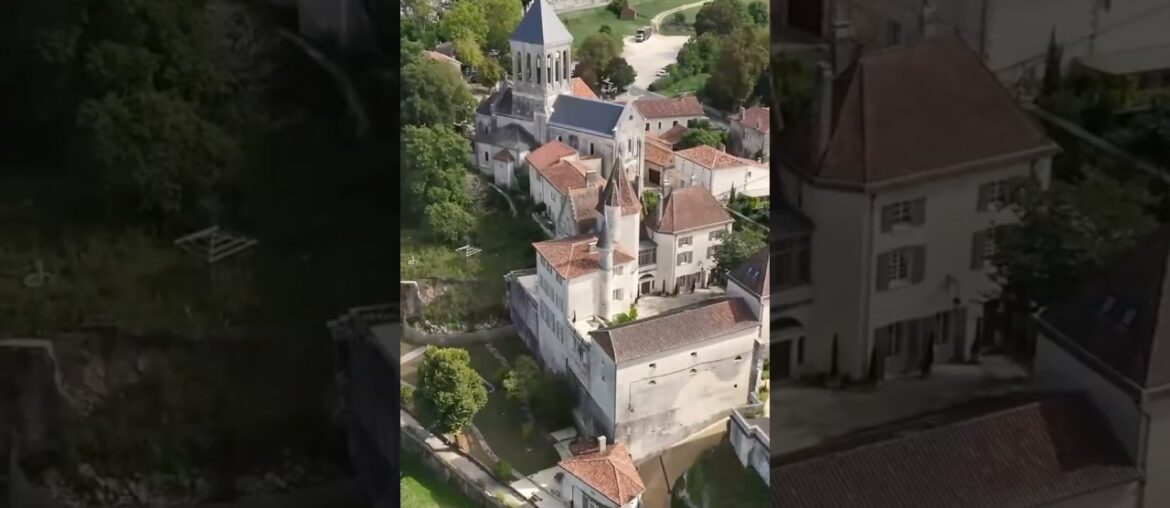 This Fairytale Château for Sale Overlooks an Entire Village… 😳🏰 Maxwell-Baynes Real Estate OD1067