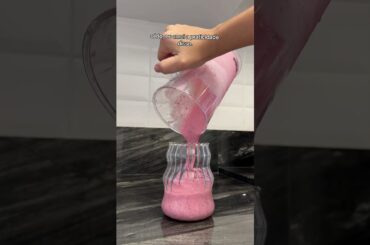 Smoothie de 🍓& Pão Gourmet🥰 #donadecasa #smoothie #cafedamanha #shopee #acheinashopee #morango