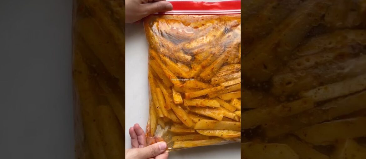 Add chicken, sauce, veggies & enjoy! #loadedfries #marinatedfries #homemadefries