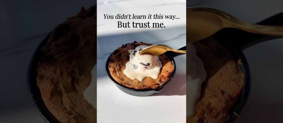 World’s Healthiest Cookie Skillet 🍪🍨