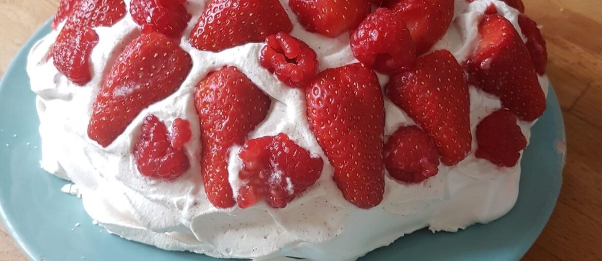 Pavlova aux fruits rouges