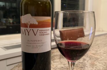 2009 Minassian-Young “Junipero” Red, or, when you really disagree with the professional’s review