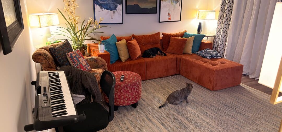 Anybody stay up all night on move in day to unpack and decorate?